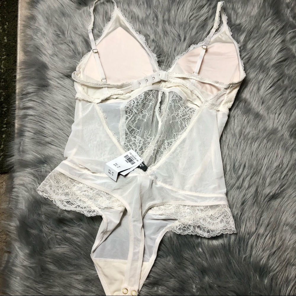 Abercrombie & Fitch ivory cream lace thong sheer bodysuit size large - Picture 8 of 12